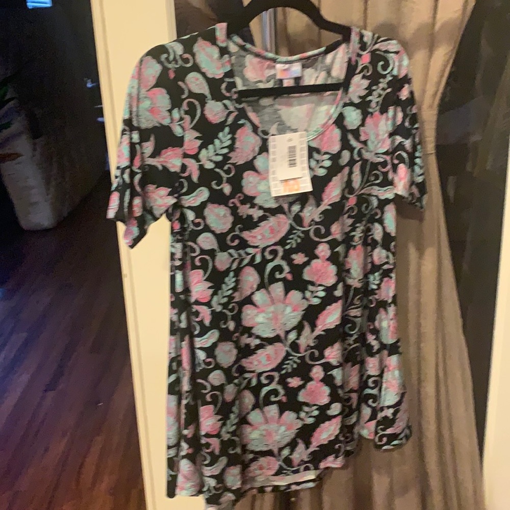 LuLaRoe Perfect T